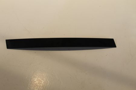 Blende Seitenscheibe C-Säule rechts