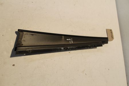 Zierleiste Dachleiste vorne links