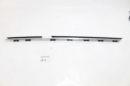 Chromleiste hinten links innen