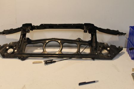 Frontmaske Schlossträger Vorderwand
