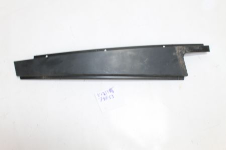 Blende Fensterrahmen B-Säule hinten links