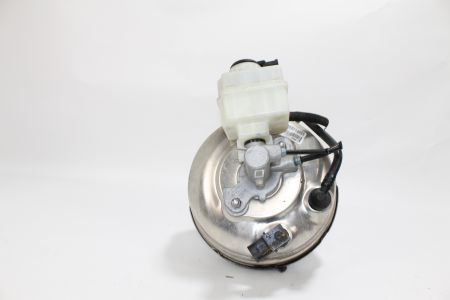 Bremskraftverstärker mit Hauptbremszylinder ABS