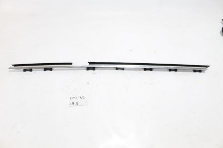 Chromleiste hinten links innen