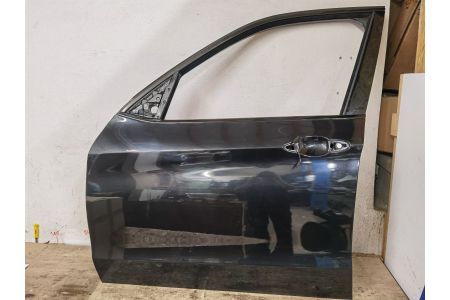 Tür vorne links 475 black sapphire met. 