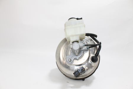 Bremskraftverstärker mit Hauptbremszylinder ABS