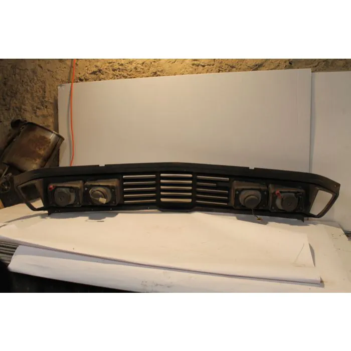 Taifun Grill Frontmaske einteilig mit Scheinwerfer
