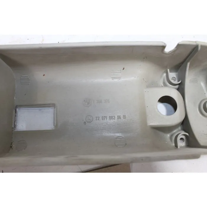 Abdeckung Verkleidung Blende innen für Rückleuchte rechts