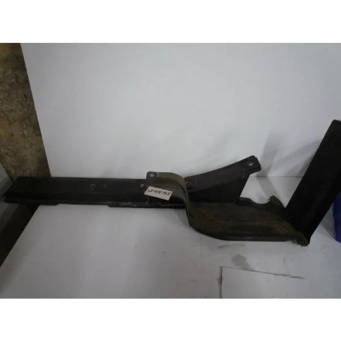 Unterfahrschutz Tank rechts Unterbodenverkleidung Unterfahrschutz Tank rechts Unterbodenverkleidung